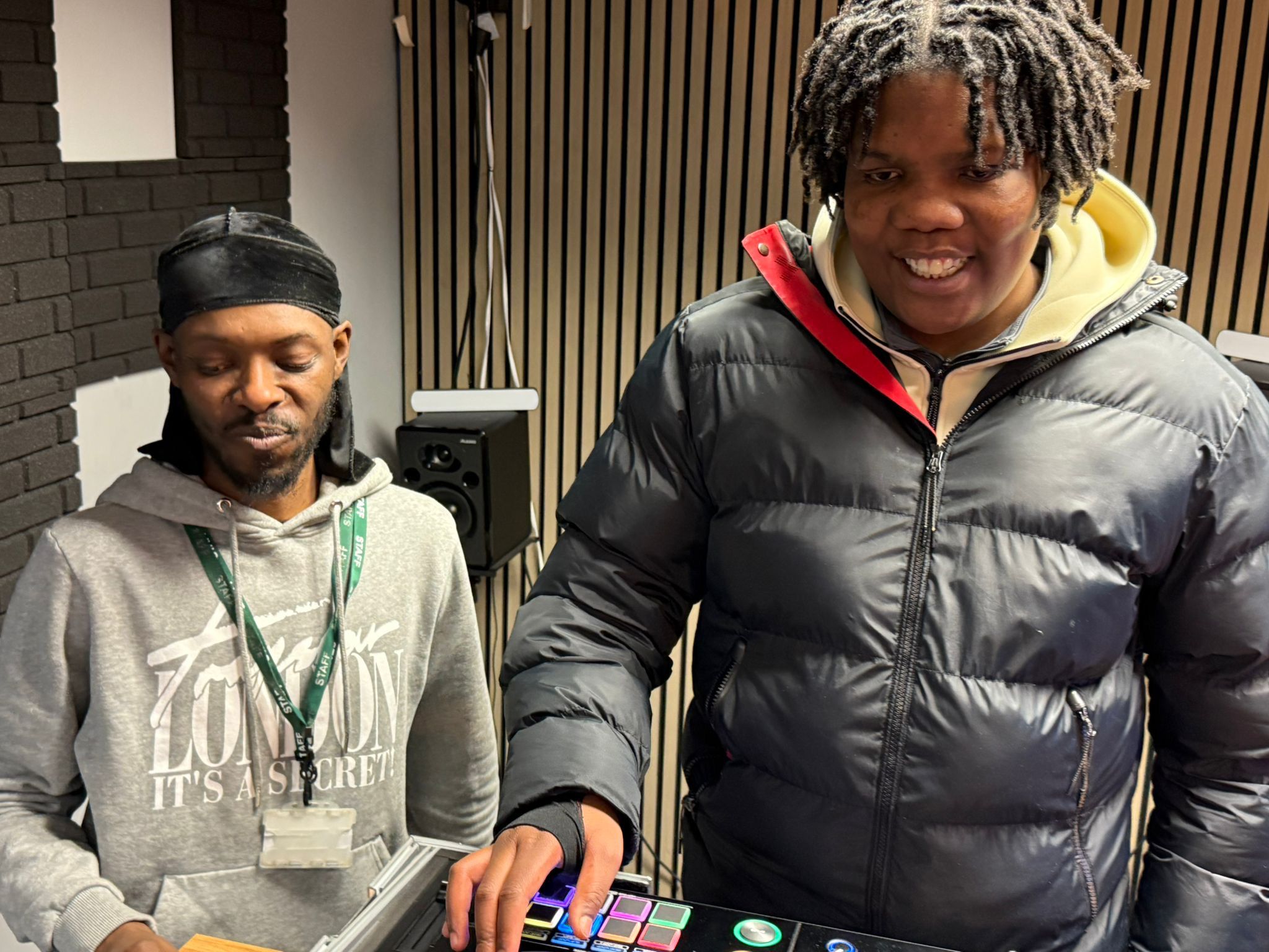 e945894c-84f9-4c10-a6c1-a017d7dd345f